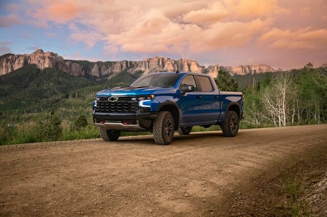 2023 Chevrolet Silverado ZR side