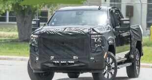 2023 GMC Sierra HD front