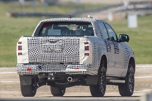 2023 VW Amarok rear
