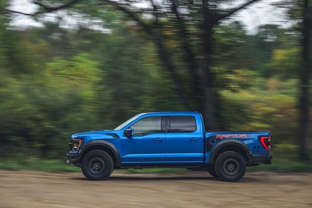 2023 Ford F-150 Raptor side