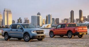2023 Ford Maverick Hybrid front